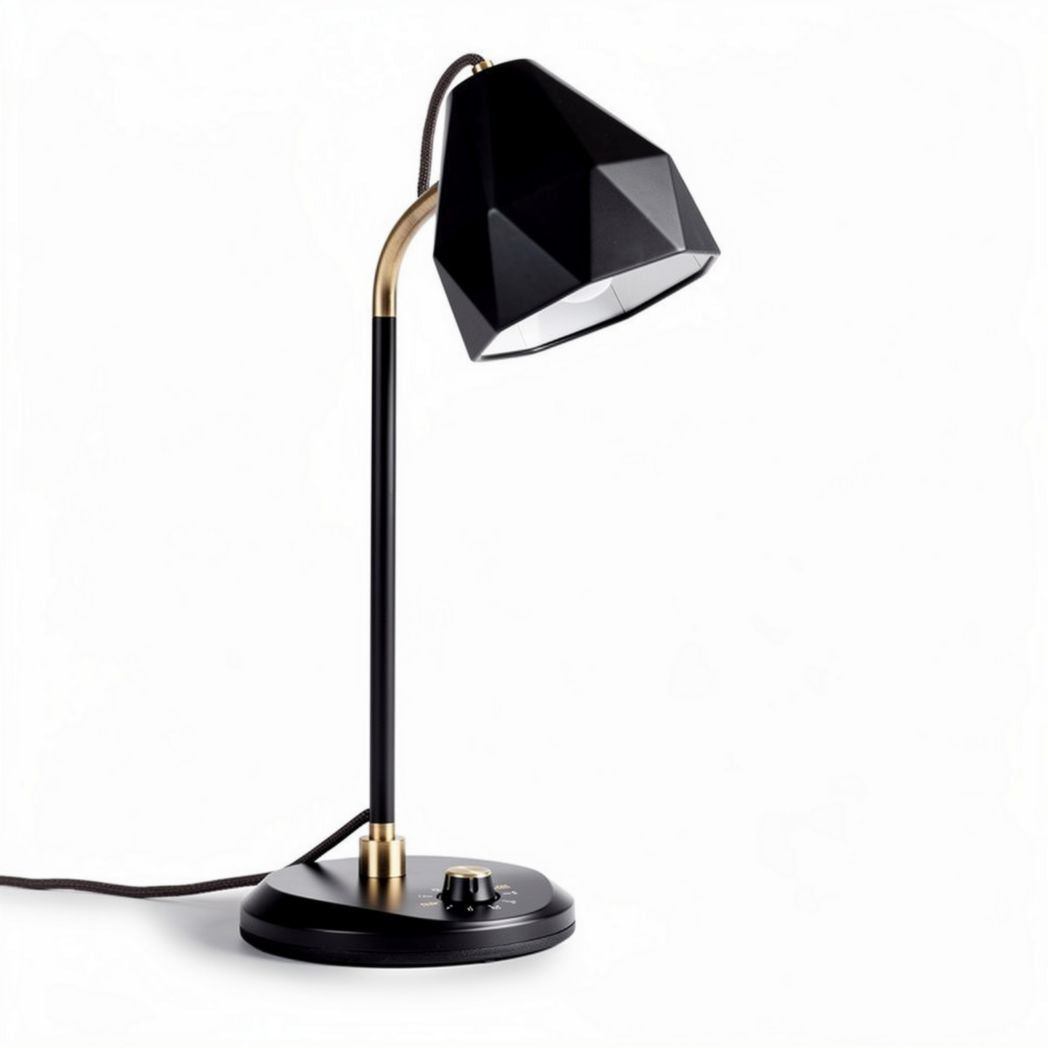 Lampada da tavolo in metallo nero con paralume geometrico e base dorata 30 x 20 x 50cm